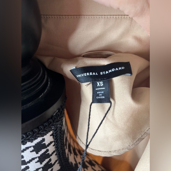 Derjon Trench Coat 🧥 NWT - Picture 7 of 9